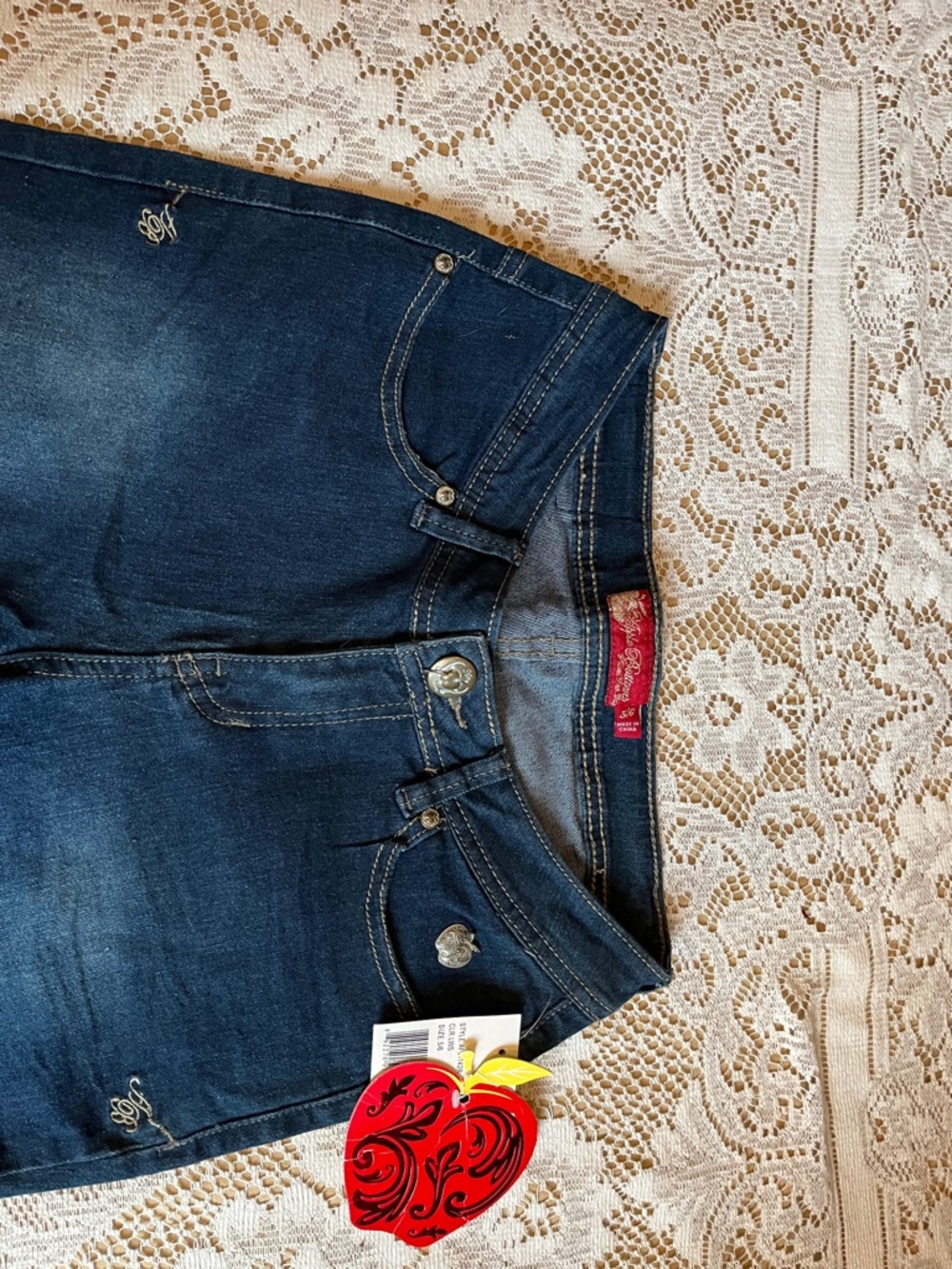 Apple Bottoms Y2K Straight Leg Low Rise Jeans, Dark Wash, Size 5/6 - Picture 3 of 9